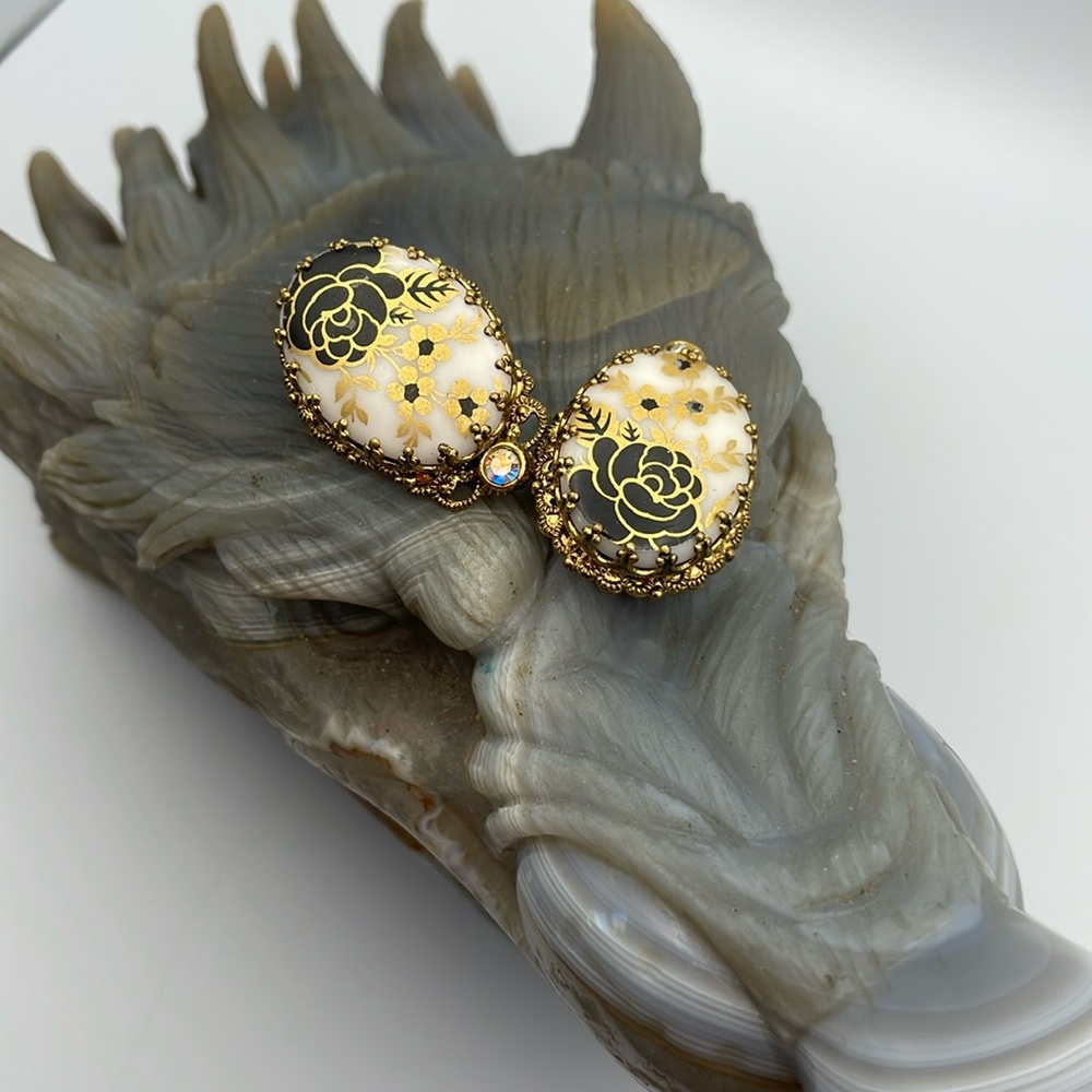 West Germany filigree clip on earrings 🔥